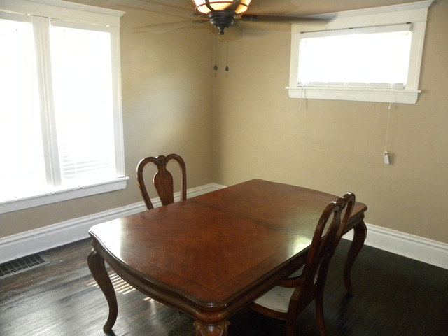 450 Claim St, Aurora, IL 60505 photo 8
