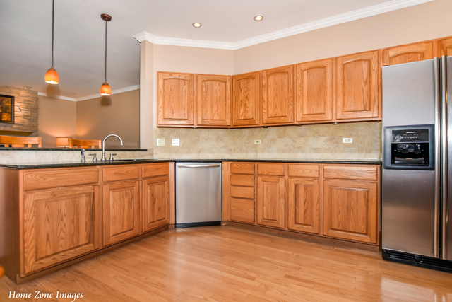 232 Norwich Dr, Bartlett, IL 60103 photo 7