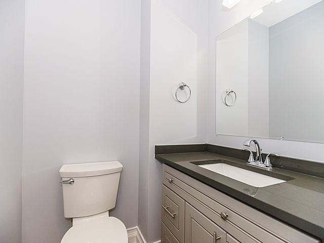 624 E Bowen Ave, Chicago, IL 60653 photo 8