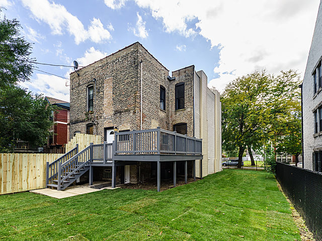 624 E Bowen Ave, Chicago, IL 60653 photo 25