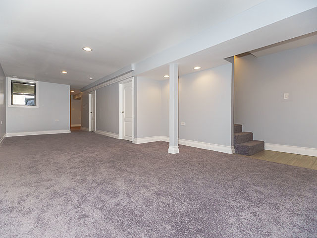 624 E Bowen Ave, Chicago, IL 60653 photo 17