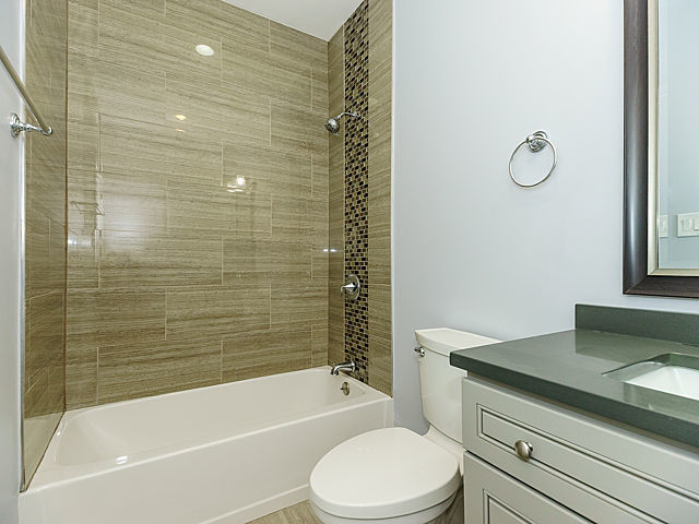 624 E Bowen Ave, Chicago, IL 60653 photo 14