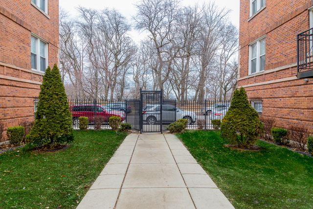 2101 E 67th St #210, Chicago, IL 60649 photo 2