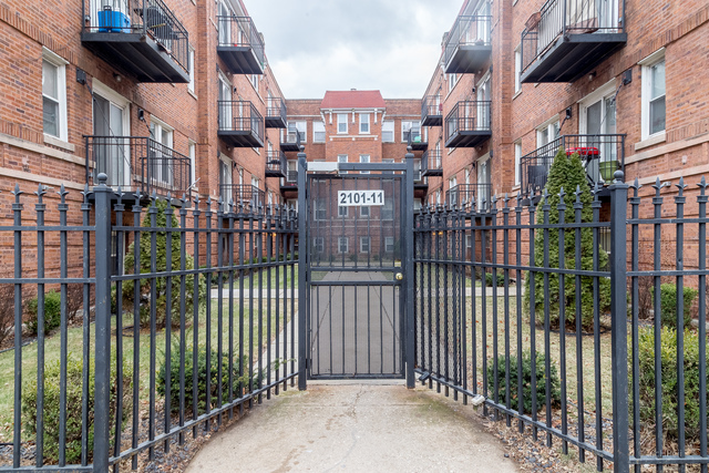 2101 E 67th St #210, Chicago, IL 60649 photo 1