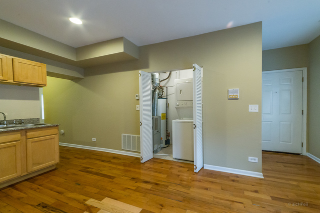 2101 E 67th St #210, Chicago, IL 60649 photo 5