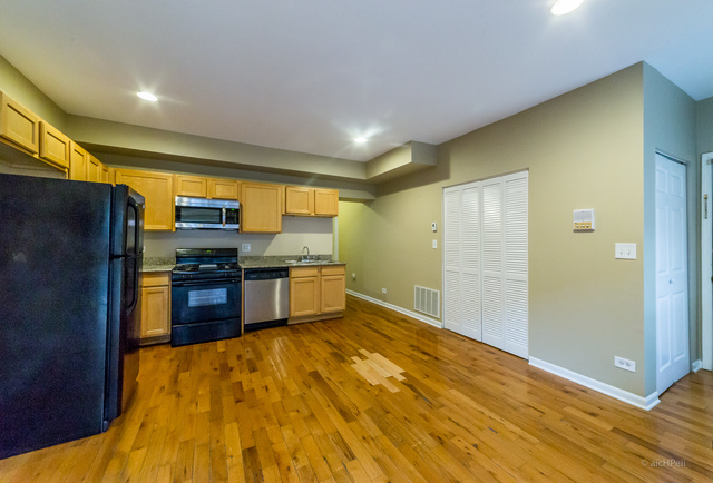2101 E 67th St #210, Chicago, IL 60649 photo 4