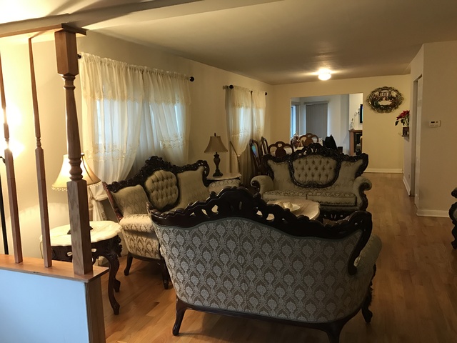 421 Cherry Ln, Glenview, IL 60025 photo 2