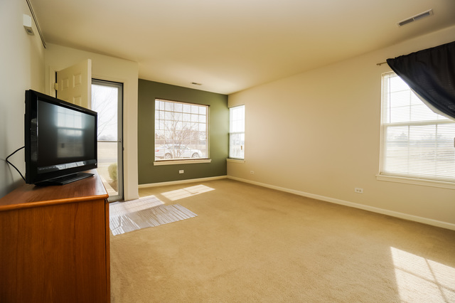 910 Partridge Cir, Marengo, IL 60152 photo 2