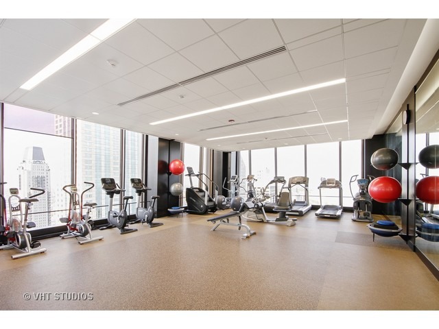 175 E Delaware Pl #7907, Chicago, IL 60611 photo 12