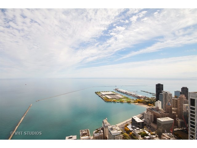175 E Delaware Pl #7907, Chicago, IL 60611 photo 2