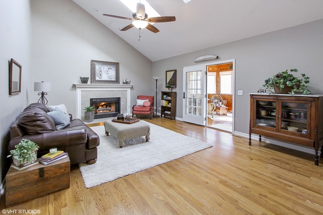 8 N887 Hopps Rd, Elgin, IL 60124 photo 4