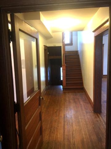 802 E 3rd St, Dixon, IL 61021 photo 4