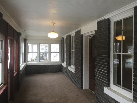 802 E 3rd St, Dixon, IL 61021 photo 3