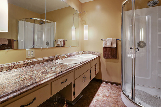 8073 William Dr, Willowbrook, IL 60527 photo 20
