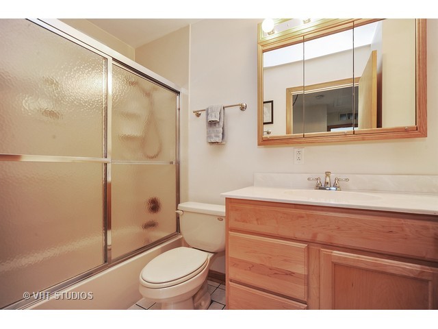 941 Beverly Dr, Wheeling, IL 60090 photo 12