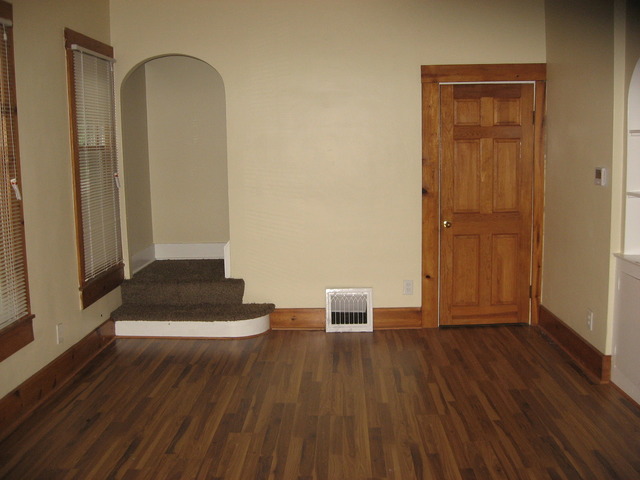227 Orchard St, Elgin, IL 60123 photo 2