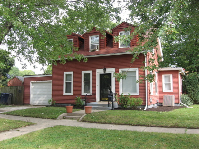 227 Orchard St, Elgin, IL 60123 photo 1