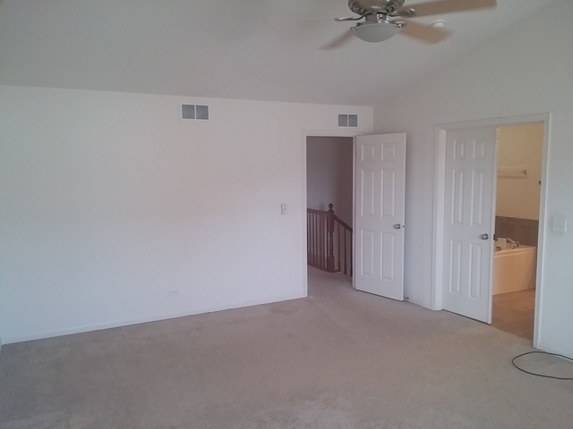 130 Jackson St, Gilberts, IL 60136 photo 12