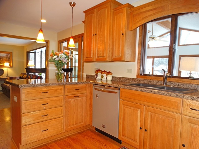 330 S Walnut St, Itasca, IL 60143 photo 7