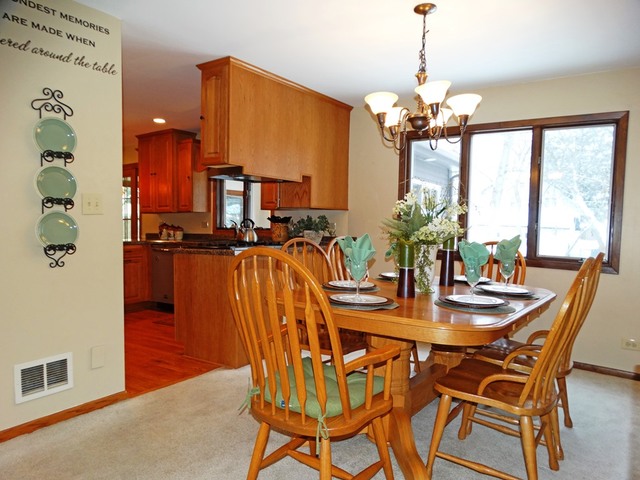330 S Walnut St, Itasca, IL 60143 photo 6