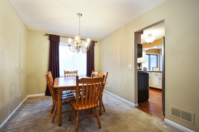2513 Honeysuckle Ln, Rolling Meadows, IL 60008 photo 6