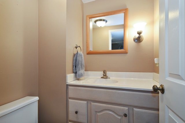 2513 Honeysuckle Ln, Rolling Meadows, IL 60008 photo 5