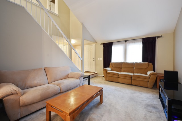2513 Honeysuckle Ln, Rolling Meadows, IL 60008 photo 7