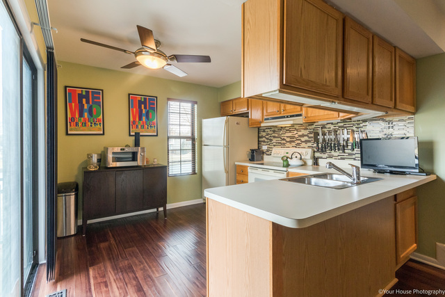 636 Chip Ct, Gurnee, IL 60031 photo 9