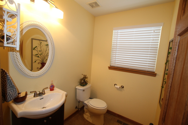 16716 W Apache Dr, Lockport, IL 60441 photo 7