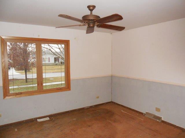 388 King Ln, Des Plaines, IL 60016 photo 10