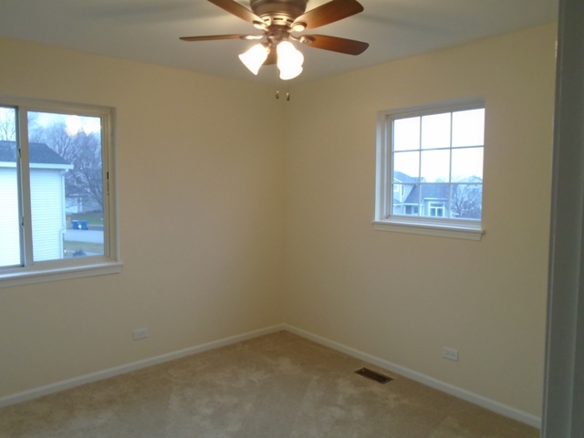 360 Sundance Dr, Bartlett, IL 60103 photo 16