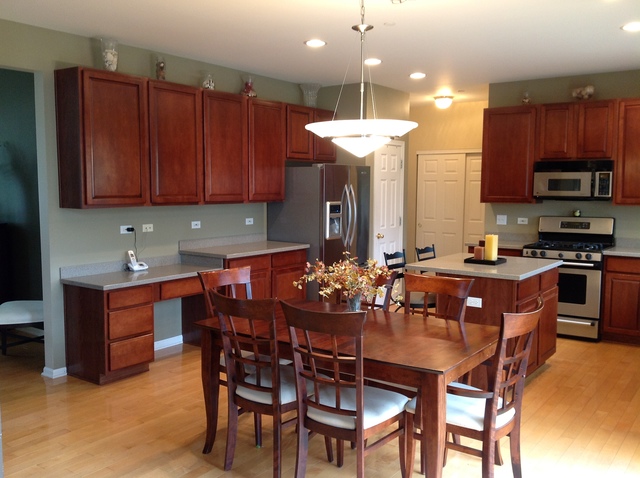 6075 Frank Dr, Hoffman Estates, IL 60192 photo 9