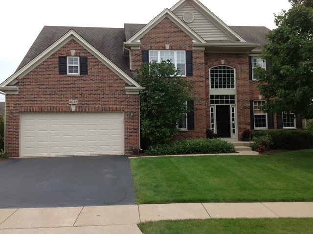 6075 Frank Dr, Hoffman Estates, IL 60192 photo 1