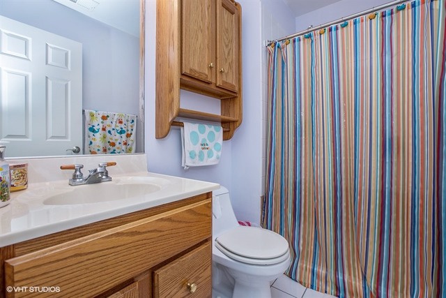 30 Pine Cir, Cary, IL 60013 photo 12