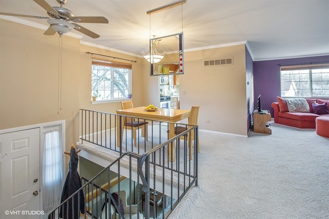 30 Pine Cir, Cary, IL 60013 photo 3