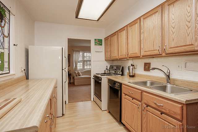 1128 S Chase St, Wheaton, IL 60187 photo 5