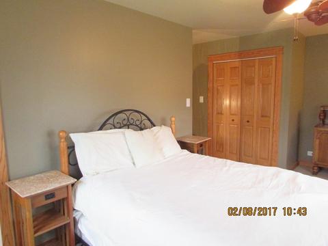 906 S Gables Blvd, Wheaton, IL 60189 photo 10