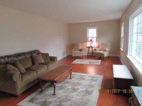 906 S Gables Blvd, Wheaton, IL 60189 photo 3