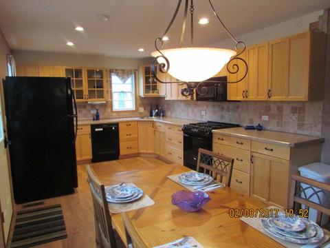 906 S Gables Blvd, Wheaton, IL 60189 photo 5