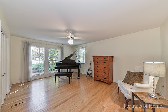 806 Cherry St, Wheaton, IL 60187 photo 4