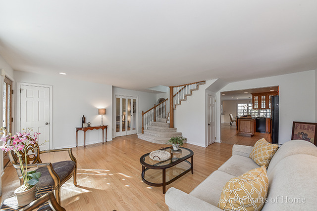 806 Cherry St, Wheaton, IL 60187 photo 2
