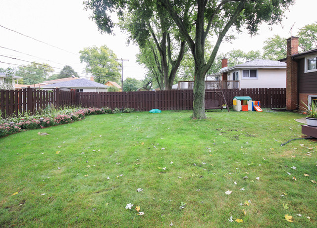 170 E Bradley St, Des Plaines, IL 60016 photo 25