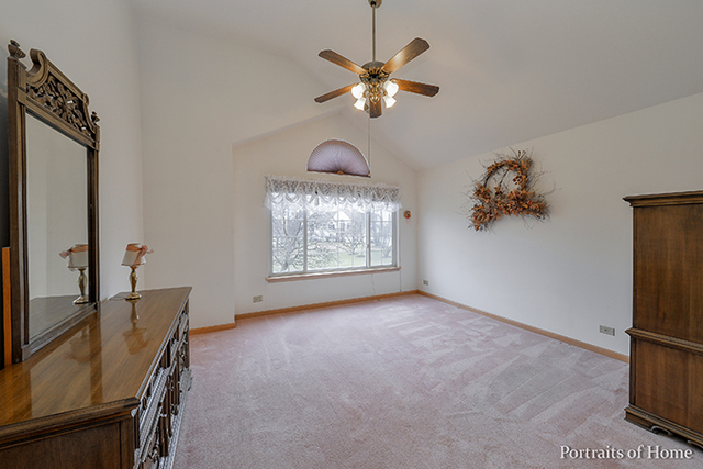 449 Cromwell Cir #2, Bartlett, IL 60103 photo 9