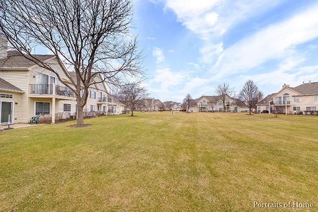 449 Cromwell Cir #2, Bartlett, IL 60103 photo 16