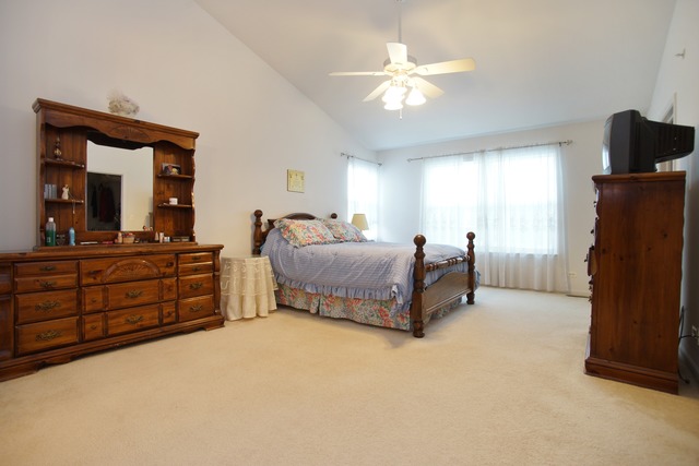 1742 Charles Dr, Wheeling, IL 60090 photo 10