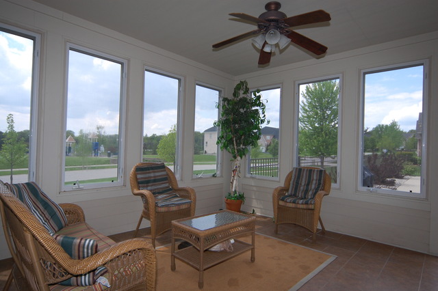 1028 Auburn Ln, Bartlett, IL 60103 photo 7