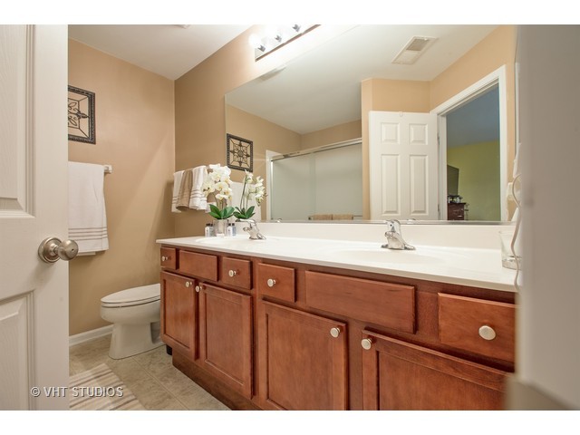 1903 Concord Dr, Mchenry, IL 60050 photo 8