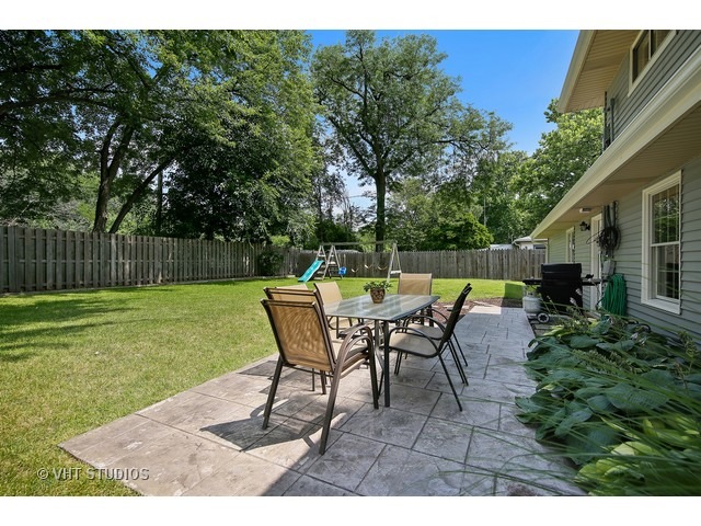 415 Geneva Pl, Wheaton, IL 60187 photo 20