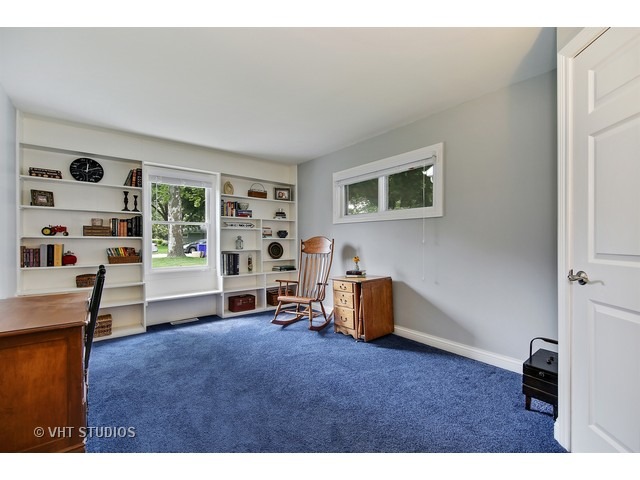 415 Geneva Pl, Wheaton, IL 60187 photo 11