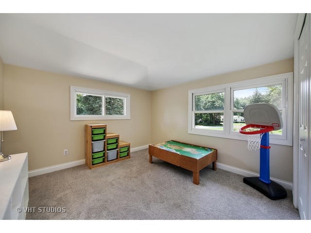 415 Geneva Pl, Wheaton, IL 60187 photo 18
